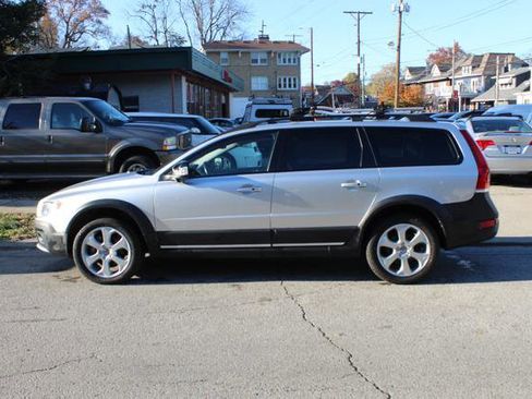 Used 2016 Volvo XC70 T5 Premier w/ Proximity Package image 8