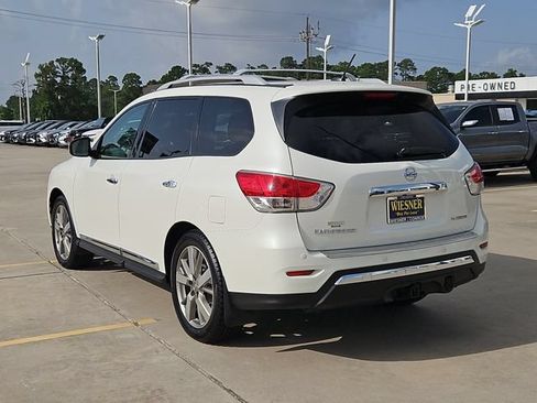 Used 2015 Nissan Pathfinder Platinum FWD image 7