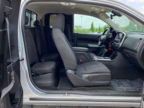 Used 2018 Chevrolet Colorado LT w/ LT Convenience Package RWD image 30