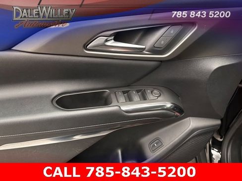 Used 2024 Chevrolet Traverse LT image 17