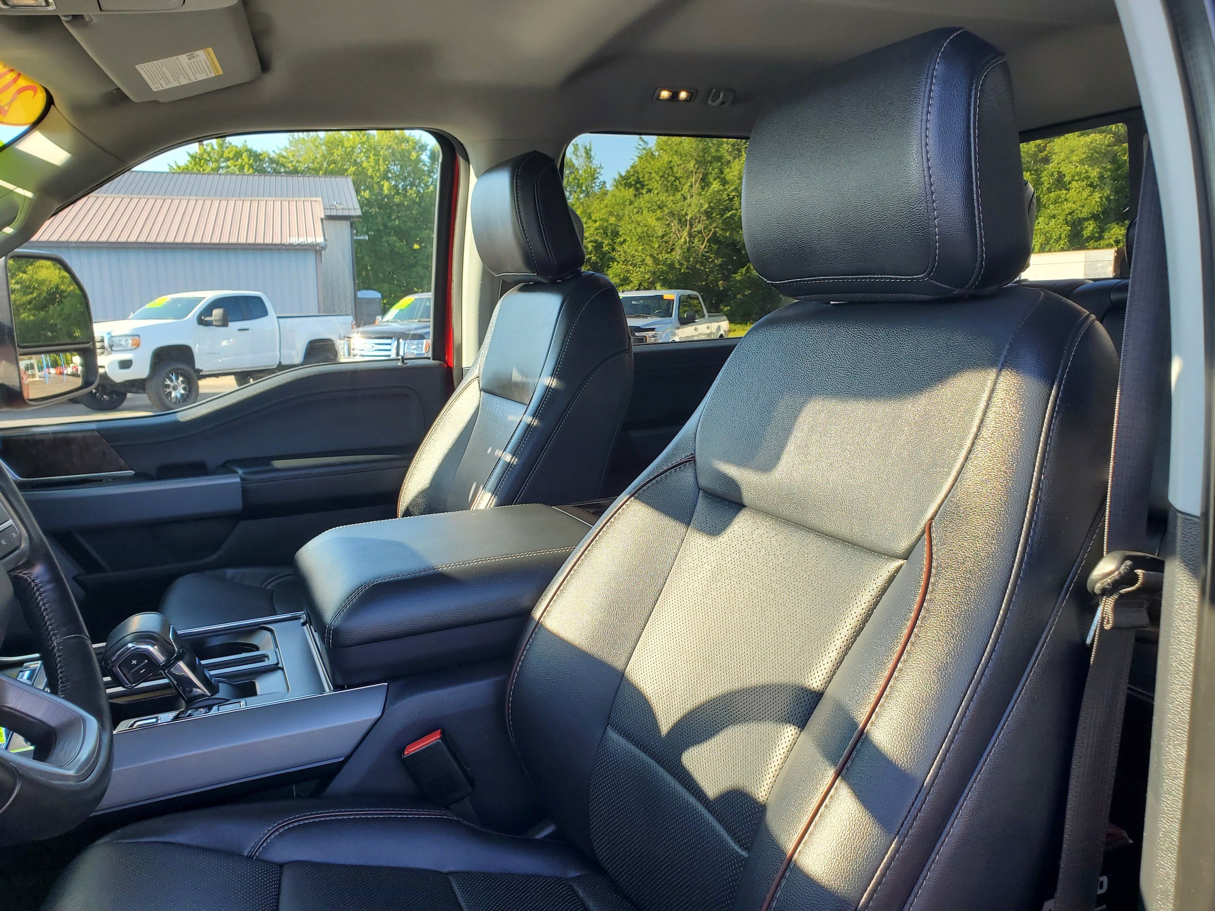 Used 2022 Ford F150 Lariat w/ Max Trailer Tow Package RWD image 13
