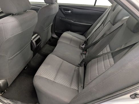 Used 2015 Toyota Camry LE image 25