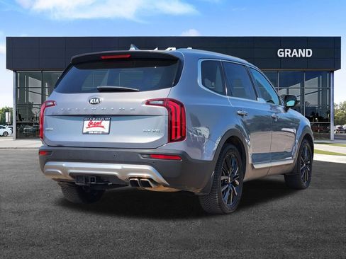 Used 2020 Kia Telluride SX w/ Towing Package AWD/4WD image 5