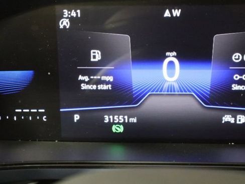 Used 2023 Volkswagen Taos SE w/ Panoramic Sunroof Package image 37