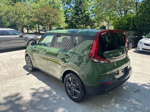 Used 2020 Kia Soul EX FWD image 3