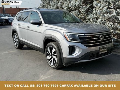 Used 2025 Volkswagen Atlas SE image 12