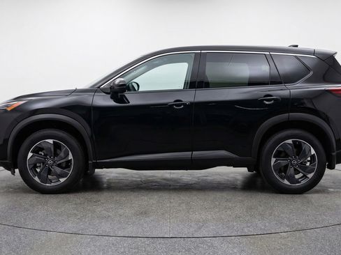 Used 2025 Nissan Rogue SV image 5