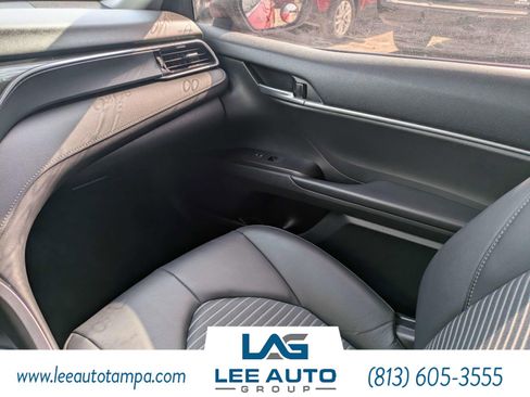 Used 2023 Toyota Camry SE FWD image 15