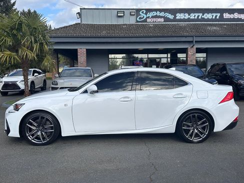 Used 2019 Lexus IS 350 F Sport RWD image 2