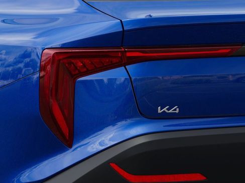 New 2025 Kia K4 LXS image 12