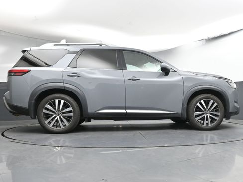 Certified 2023 Nissan Pathfinder Platinum w/ Cargo Package image 30