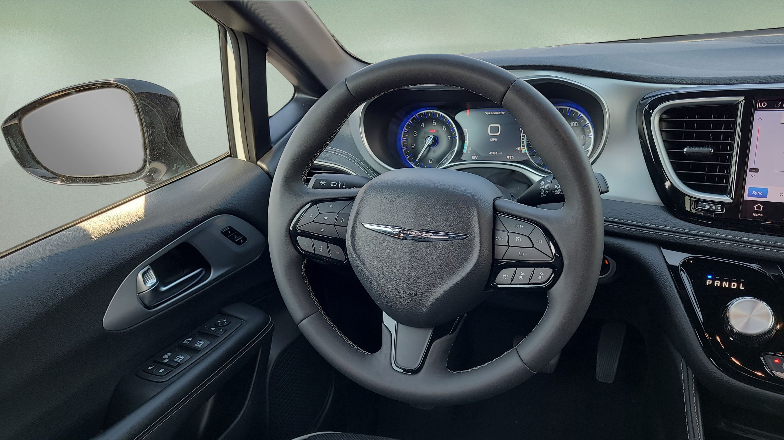 Used 2025 Chrysler Pacifica Limited FWD image 20