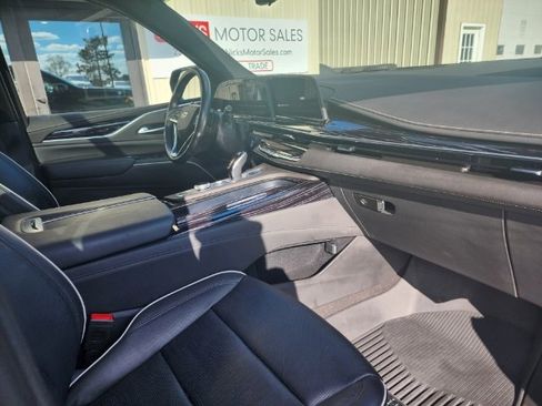 Used 2022 Cadillac Escalade Sport w/ Touring Package image 43