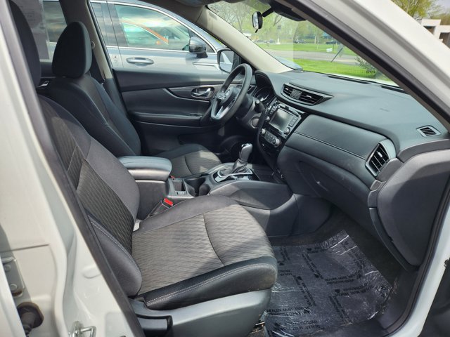 Used 2019 Nissan Rogue SV AWD/4WD image 8