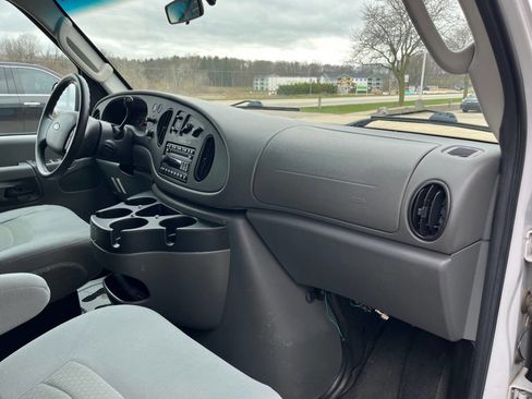 Used 2007 Ford E-350 and Econoline 350 XLT image 32