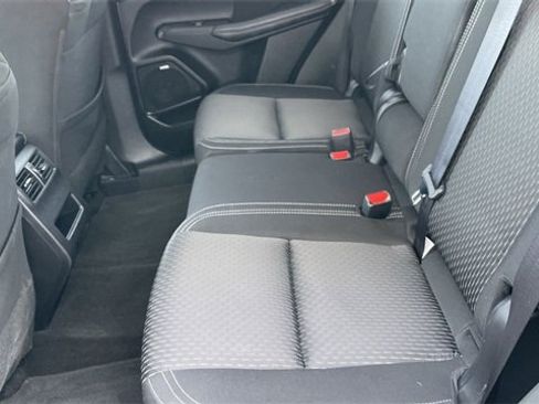 Used 2025 Mitsubishi Outlander ES image 22