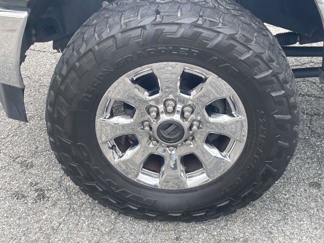 Used 2019 Ford F250 Lariat w/ Lariat Ultimate Package AWD/4WD image 11