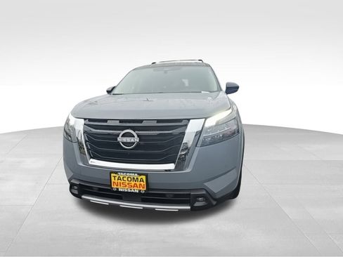 New 2025 Nissan Pathfinder Platinum w/ Cargo Package image 3