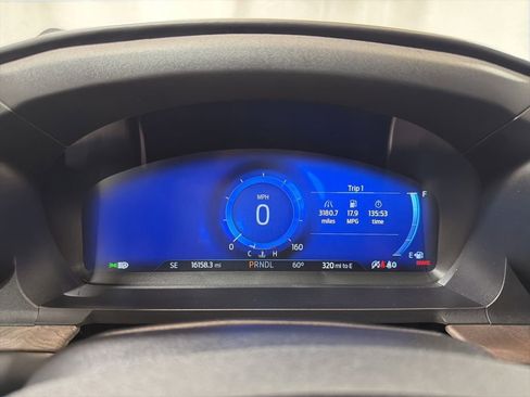 Used 2023 Ford Explorer Platinum w/ Technology Package AWD/4WD image 30