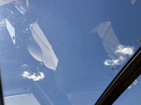 Certified 2025 BMW X4 xDrive30i image 28