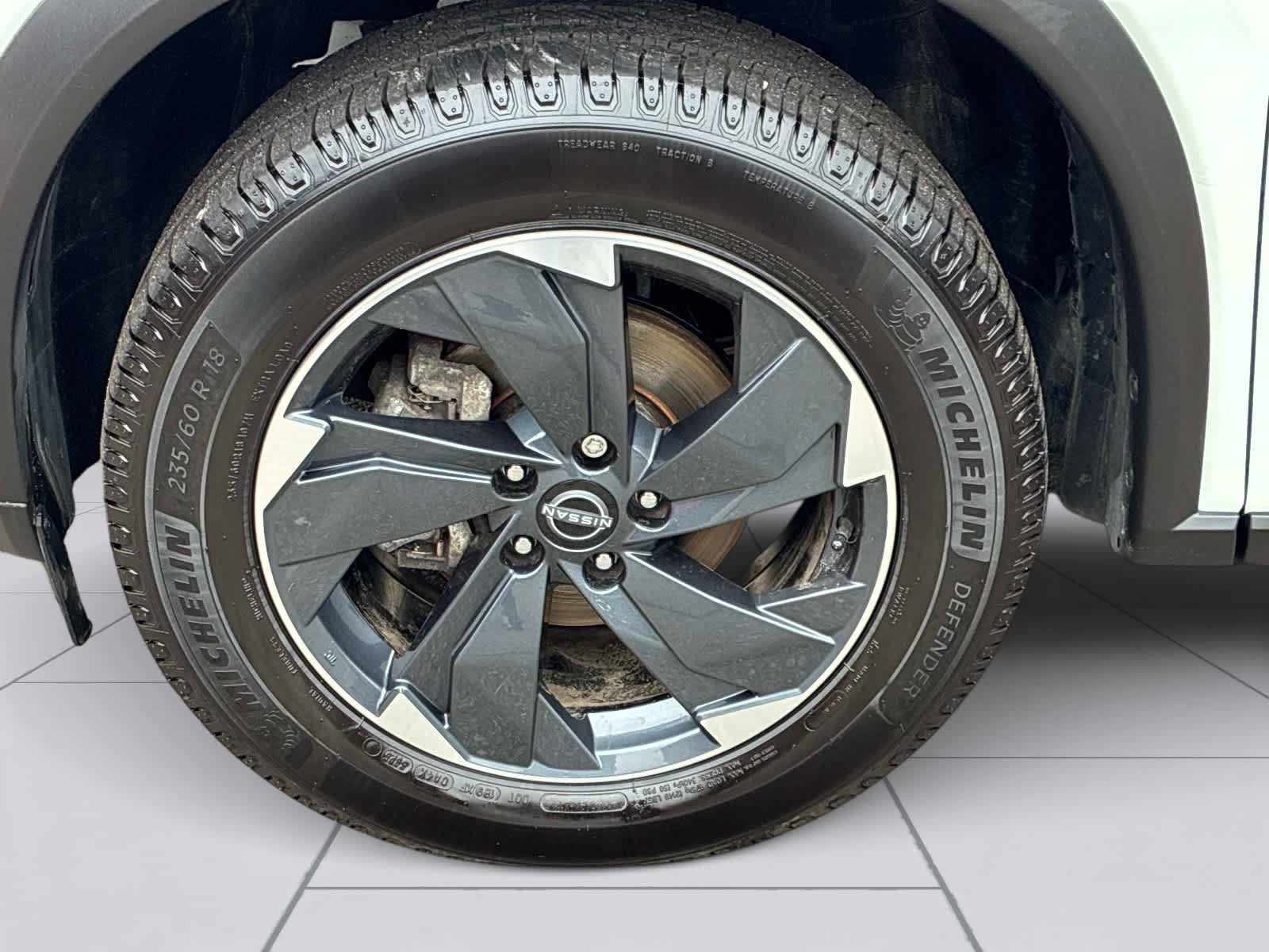 Used 2025 Nissan Rogue SV AWD/4WD image 12