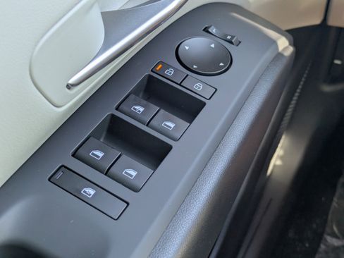 New 2026 Hyundai Tucson SE image 28