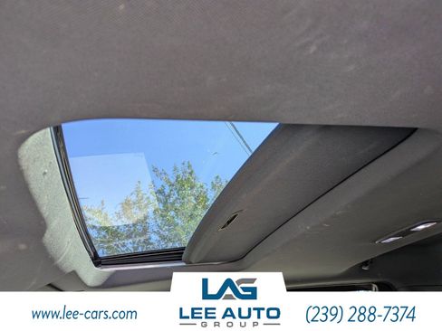 Used 2019 Chevrolet Silverado 1500 High Country w/ Technology Package image 18