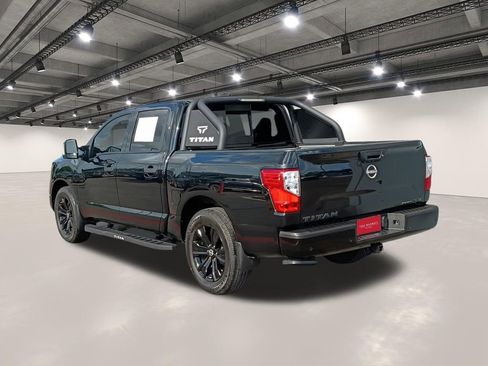 Used 2024 Nissan Titan SV RWD image 14
