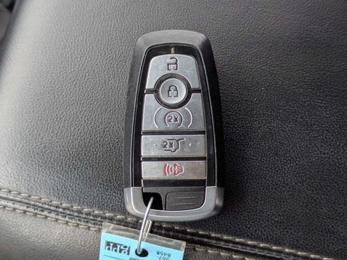 Used 2022 Ford Explorer XLT w/ Equipment Group 202A RWD image 29