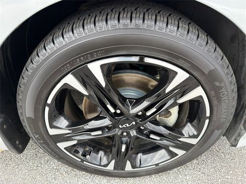 Used 2023 Kia K5 GT-Line image 12