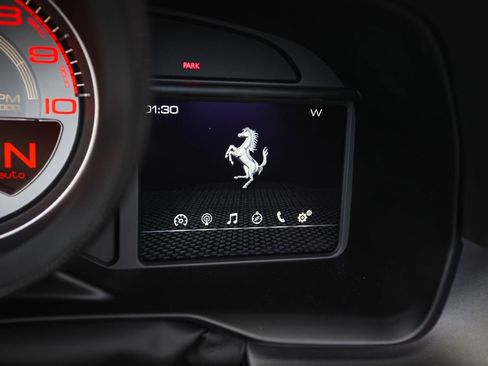 Used 2021 Ferrari F8 Tributo RWD image 33