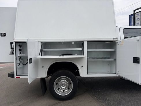 Used 2025 Ford F550 4x4 Crew Cab Super Duty w/ Ambulance Prep Package image 20