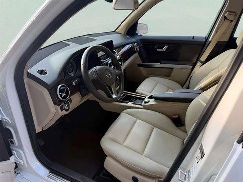 Used 2015 Mercedes-Benz GLK 350 2WD image 22