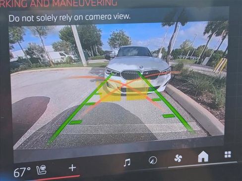 Certified 2025 BMW 330i Sedan w/ M Sport Package image 6