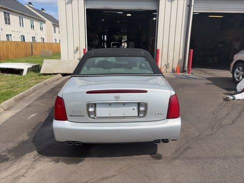 Used 2003 Cadillac De Ville DHS w/ Safety & Security Package image 5