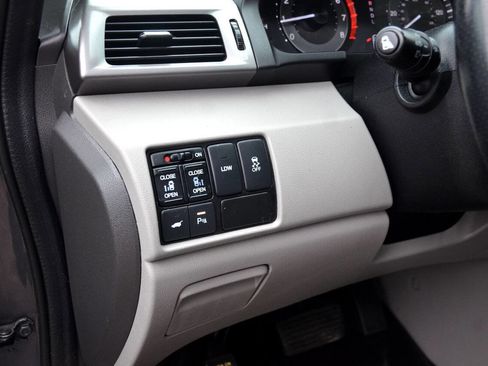 Used 2015 Honda Odyssey Touring image 15