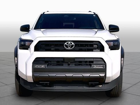 New 2026 Toyota 4Runner SR5 AWD/4WD image 3