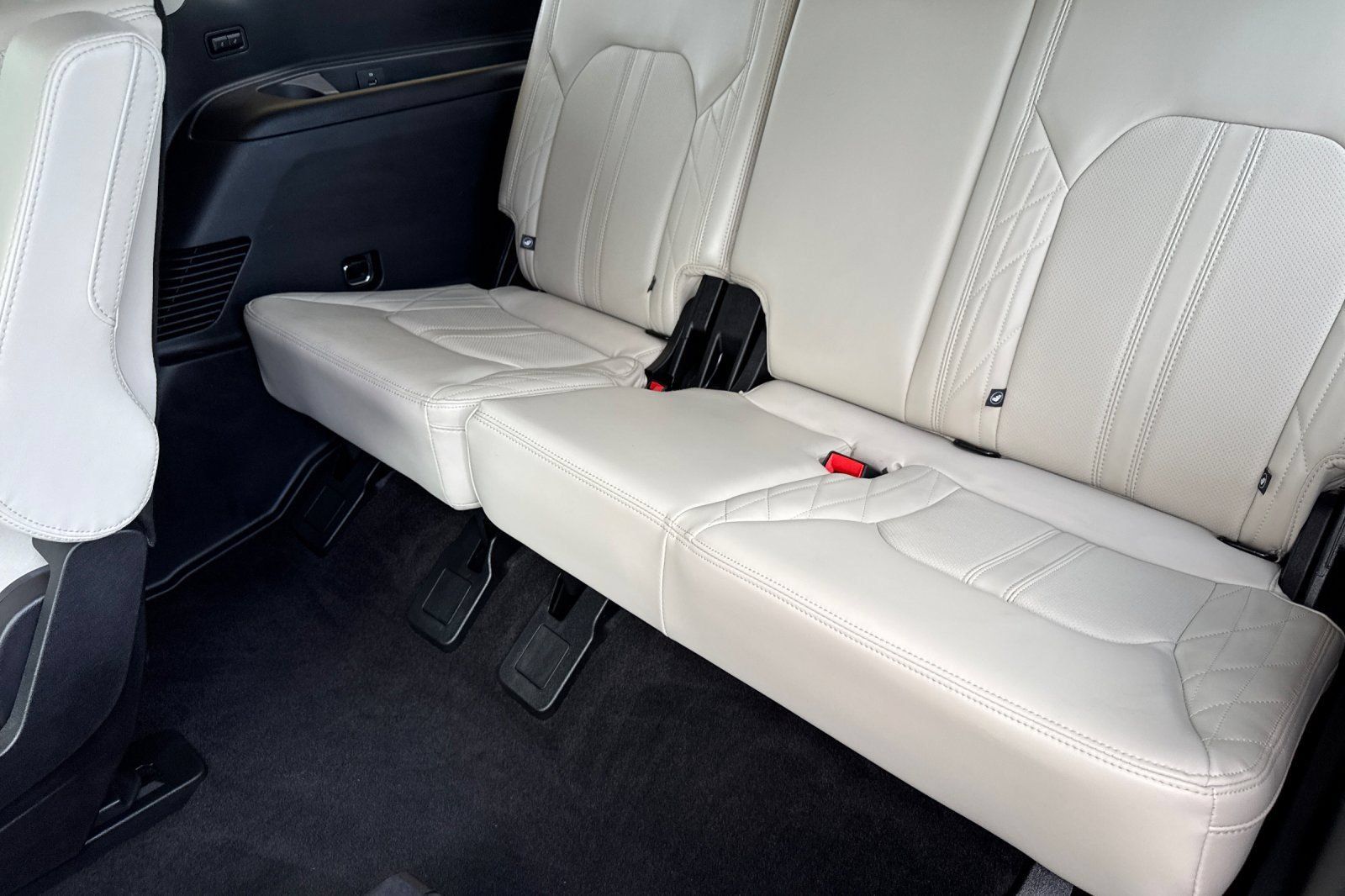 Used 2019 Ford Expedition Platinum RWD image 18