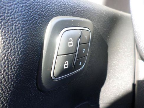 Used 2022 Ford Escape SEL w/ Technology Package AWD/4WD image 27
