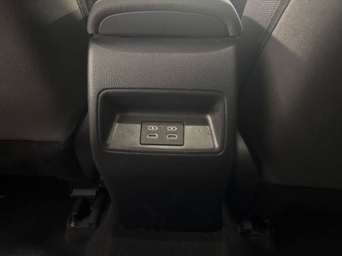 Used 2025 Toyota Corolla LE image 23