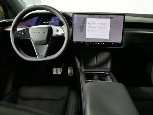 Used 2024 Tesla Model X AWD/4WD image 19