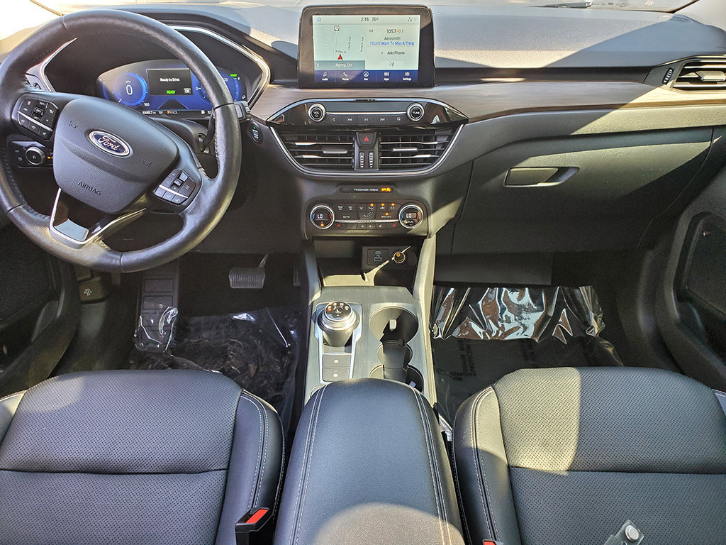 Used 2020 Ford Escape Titanium w/ Titanium Premium Package 2.0 FWD image 14