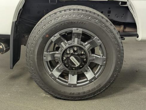 Used 2023 Ford F250 Lariat w/ Lariat Ultimate Package AWD/4WD image 12