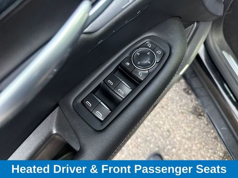 Used 2025 Cadillac XT5 Premium Luxury image 12