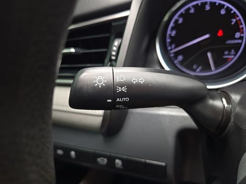 Used 2019 Toyota Camry LE FWD image 20