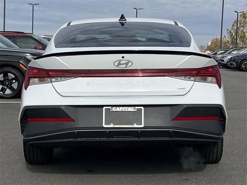 Certified 2025 Hyundai Elantra SEL image 34