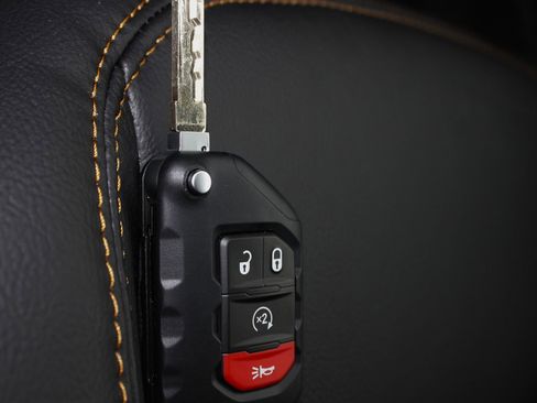 New 2026 Jeep Wrangler Unlimited Sahara image 32