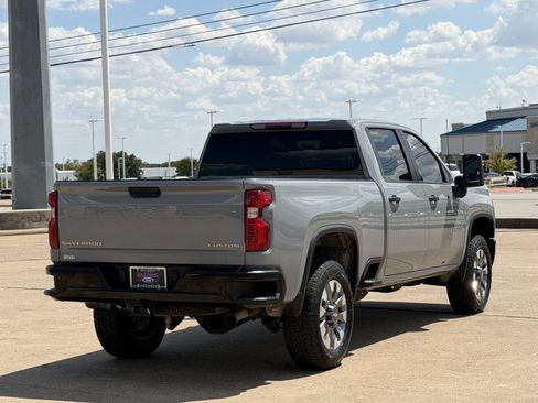 Used 2024 Chevrolet Silverado 2500 Custom w/ Custom Value Package AWD/4WD image 4