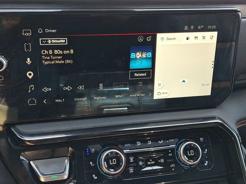 Certified 2025 GMC Sierra 3500 AT4 w/ AT4 Premium Plus Package AWD/4WD image 17