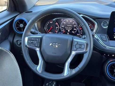 Used 2025 Chevrolet Blazer RS w/ Enhanced Convenience Package image 29